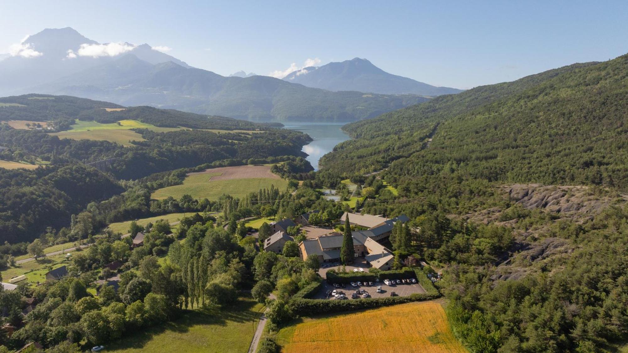 Club Vacances Bleues Les Horizons Du Lac Шорж Екстериор снимка
